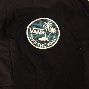 vans black tee shirt